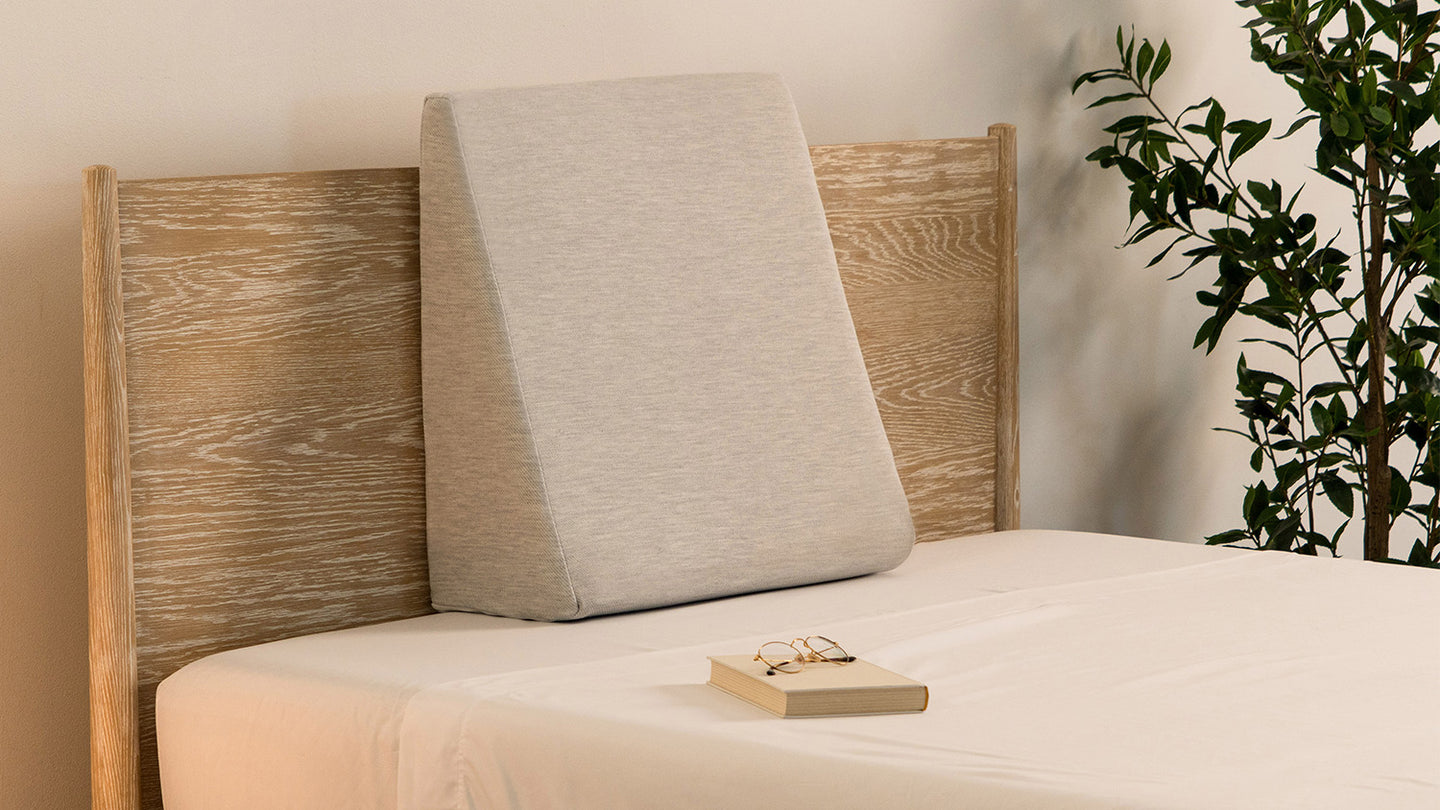 Bed Wedge Pillow image 3